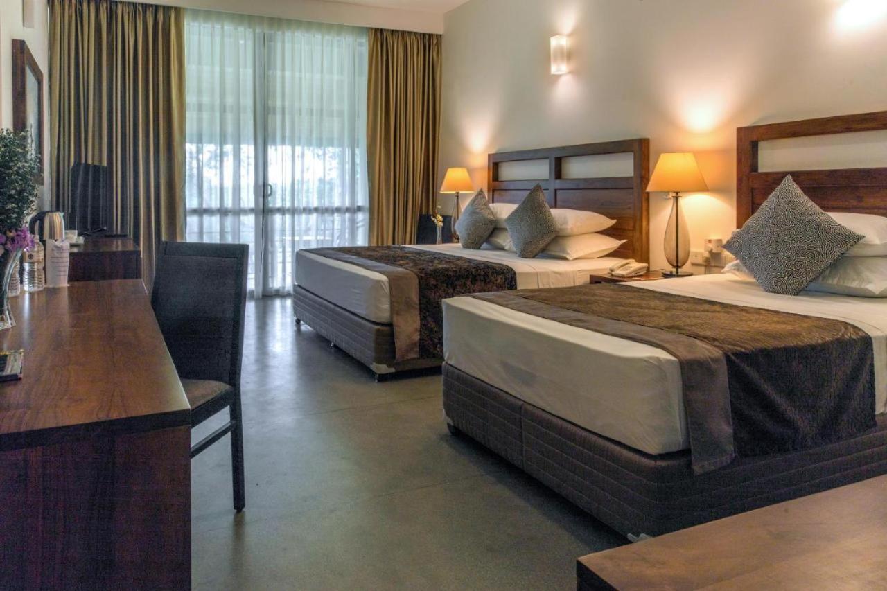 Manthila Hotel Анурадхапура Екстер'єр фото